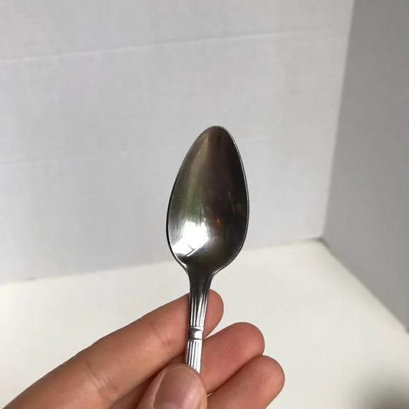 Vintage Bunny Rabbit Kids Spoon Korea Stainless - Picture 5 of 6